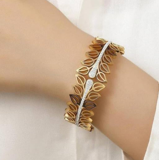 Open-Front Designer Leaf Pattern Kada Bracelet – Anti-Tarnish Finish