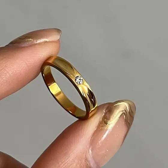 Minimalist Gold-Toned Solitaire Ring with Crystal