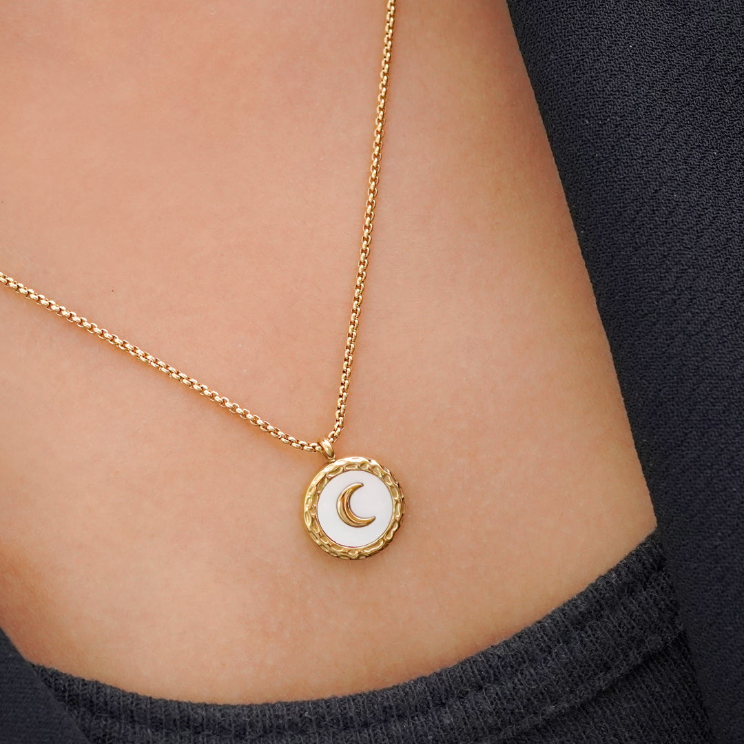 Chic Anti-Tarnish Gold NeckChain with Crescent Moon Enamel Pendant