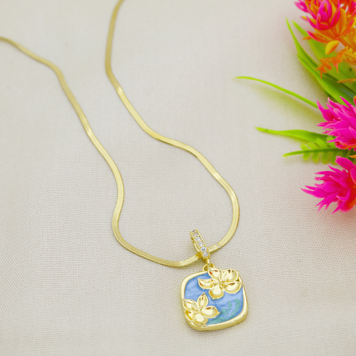 Chic Gold-Plated Anti-Tarnish Necklace with Blue Enamel Floral Pendant