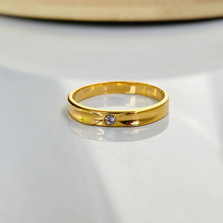 Minimalist Gold-Toned Solitaire Ring with Crystal