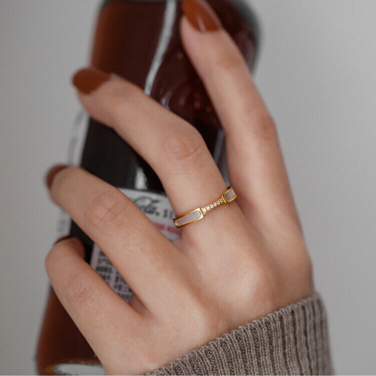 Elegant Gold-Plated Mother of Pearl Ring with Crystal Accents – Anti-Tarnish Finish