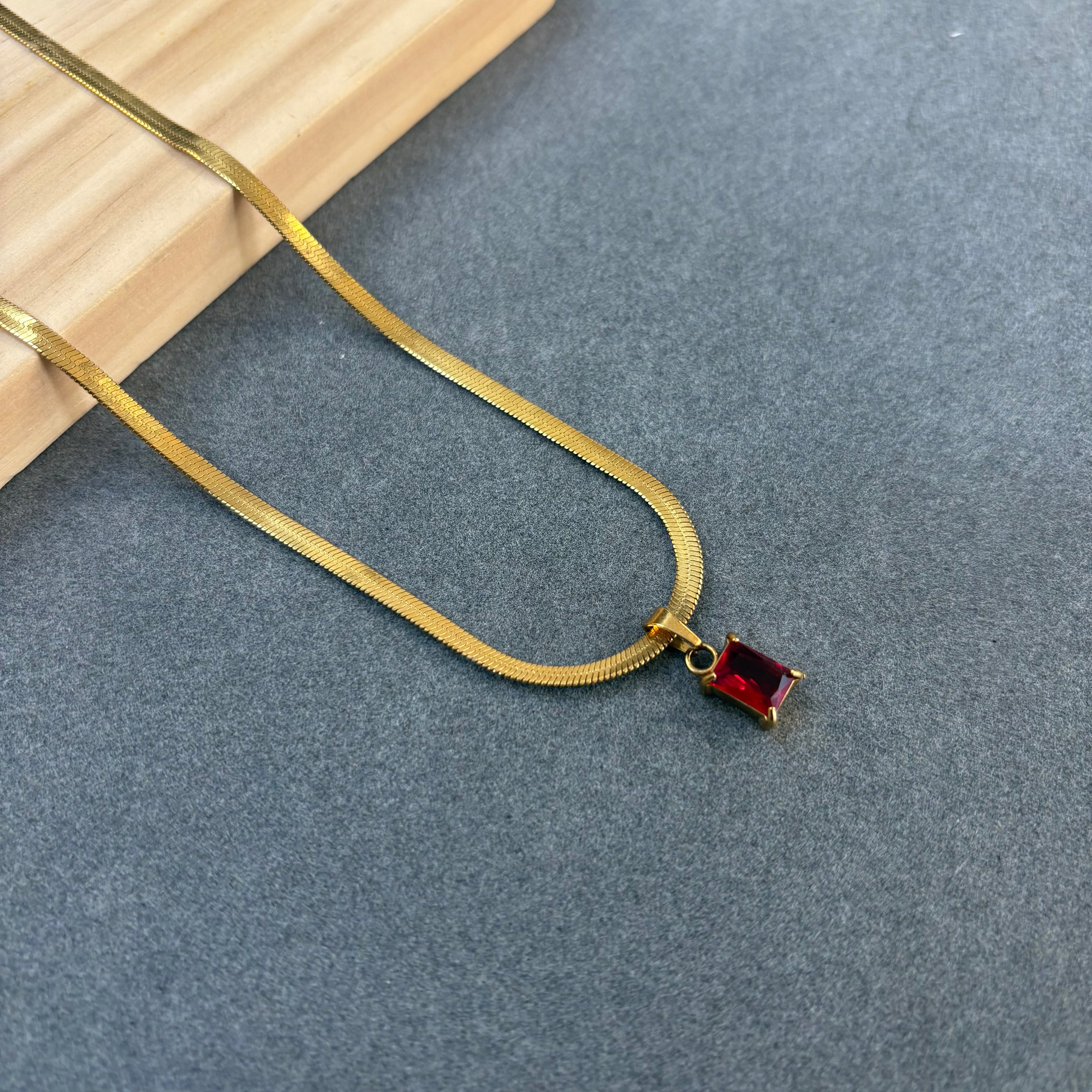 Red square pendent neck chain