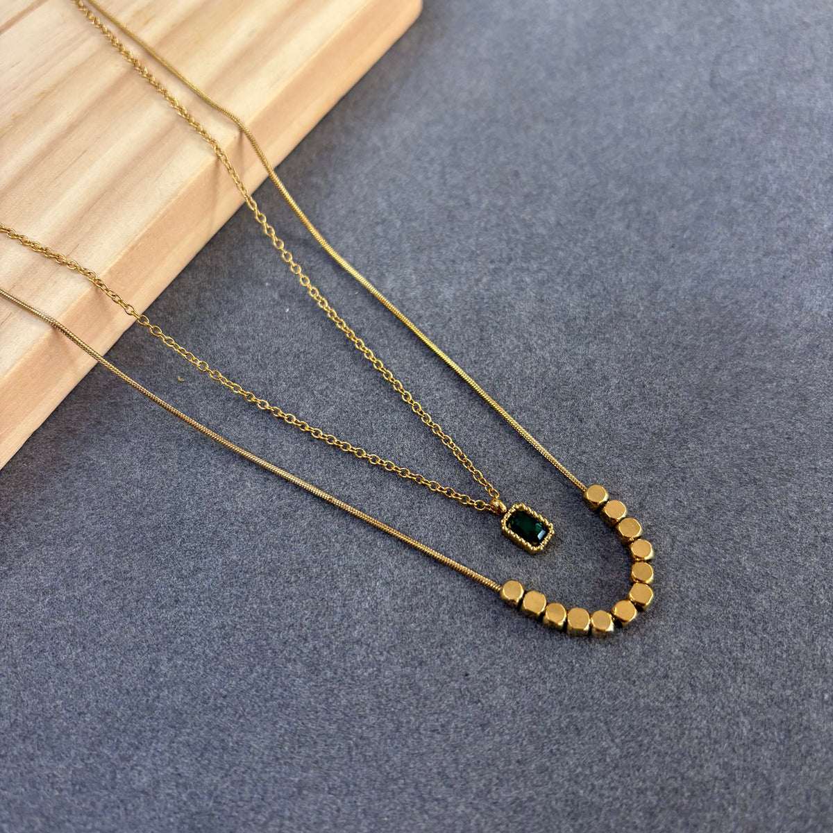 Double chain neckchain