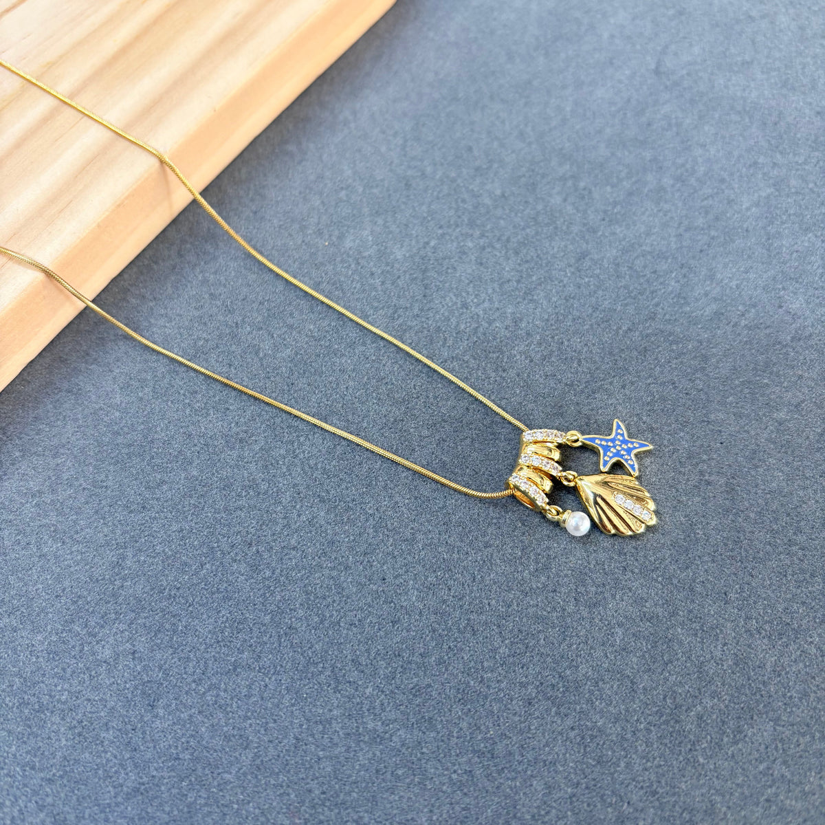 Charm neckchain