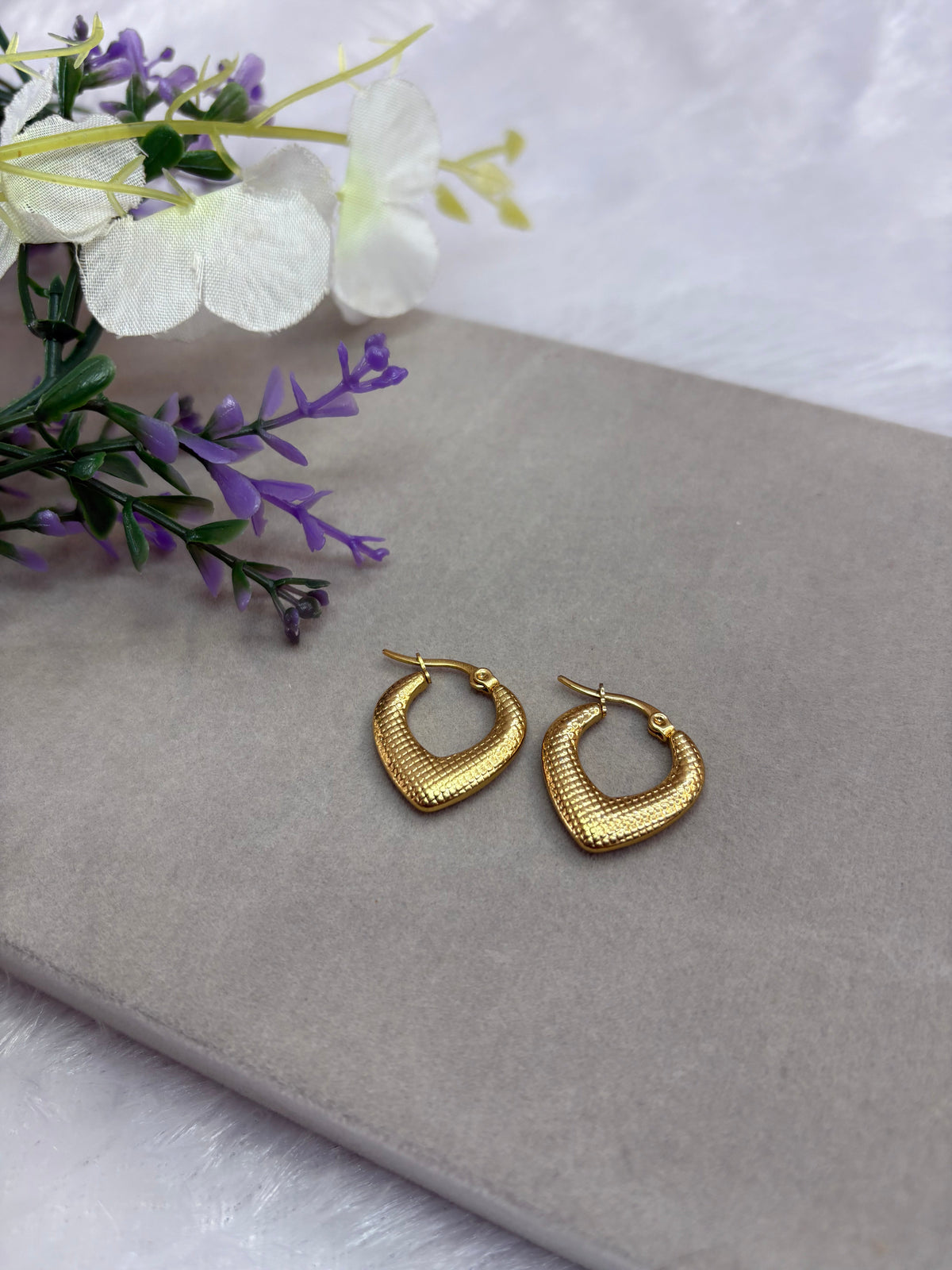 Textured leaf shape hoop earring
