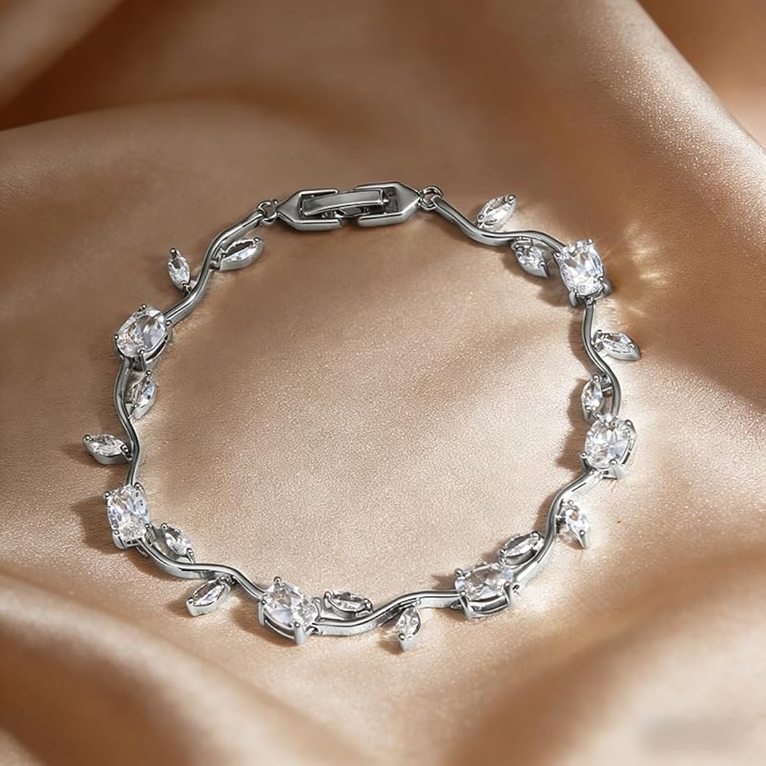 Trendy Tulip Bracelet