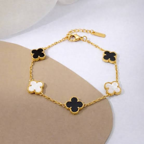 Black & White Clover Bracelet
